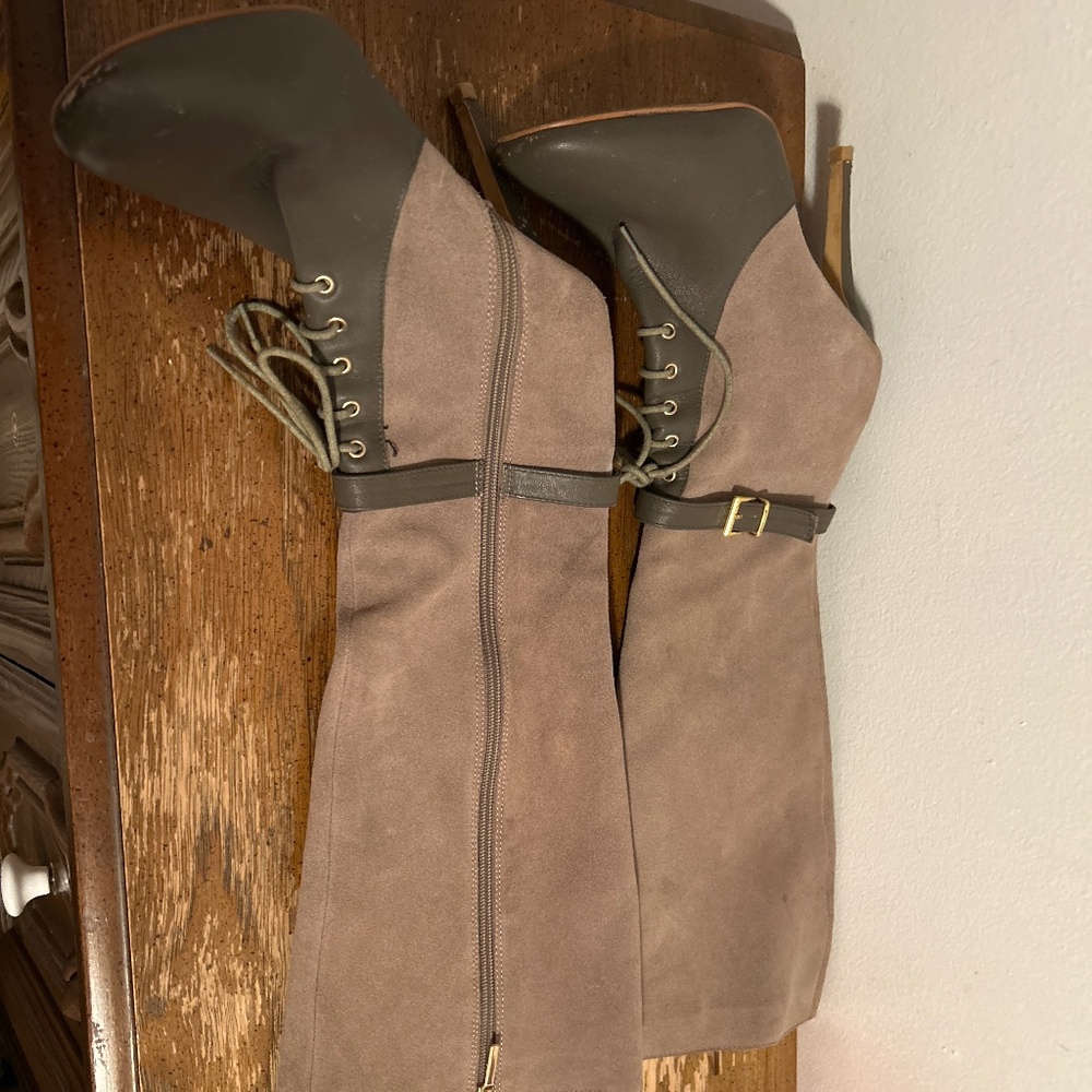 High heal boots